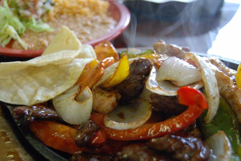 Mi Tierra Mexican Restaurant | restaurant | 5201N Washington Ave, Racine, WI 53406, USA | 2626812112 OR +1 262-681-2112
