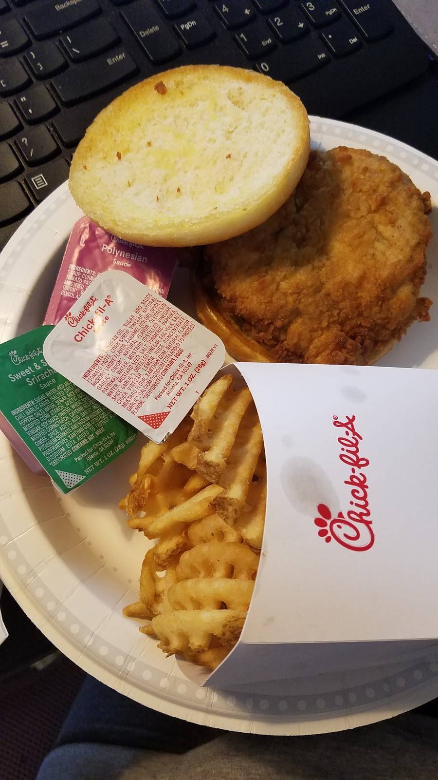 Chick-fil-A Newington | restaurant | 3240 Berlin Turnpike, Newington, CT 06111, USA | 8606650048 OR +1 860-665-0048