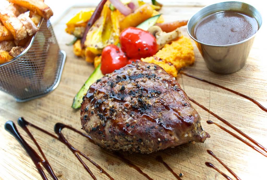 Feliciano - Méditerranéen - Apportez Votre Vin BYOB - Steak Seaf | restaurant | 415 Rue Principale, Saint-Sauveur, QC J0R 1R4, Canada | 4502272711 OR +1 450-227-2711