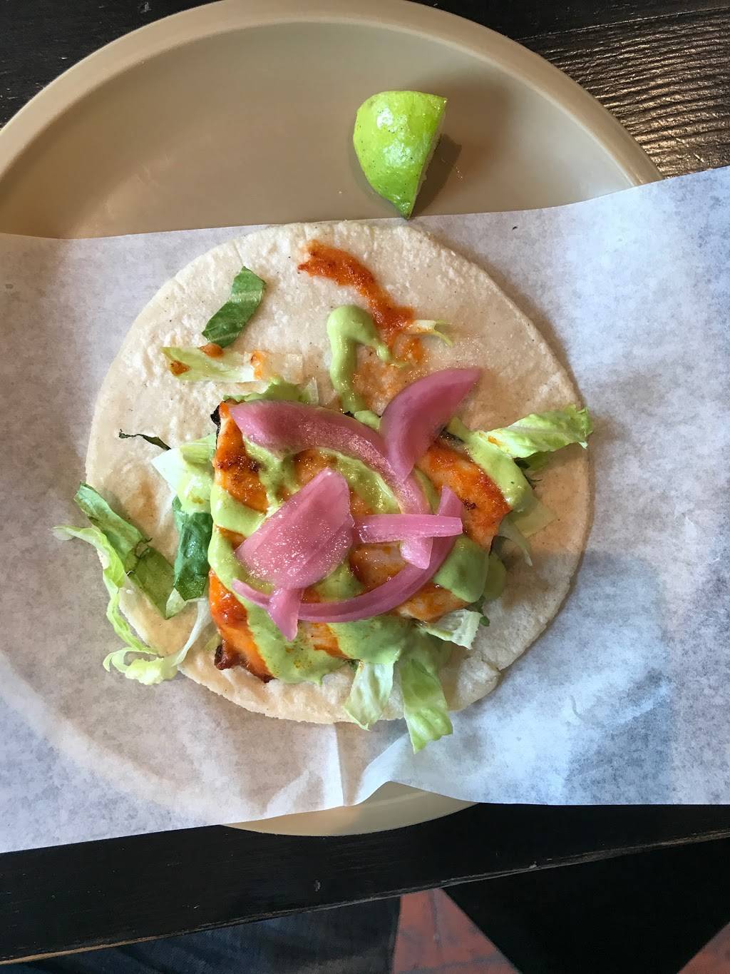 Revolver Taco Lounge | restaurant | 2701 Main St, Dallas, TX 75226, USA | 2142727163 OR +1 214-272-7163