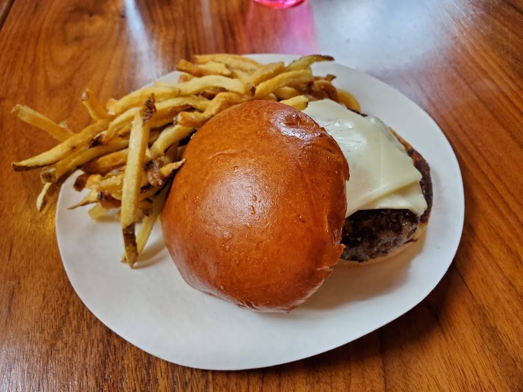 Crown Jewel | restaurant | 255 Diamond Ave, Portland, ME 04109, USA | 2077663000 OR +1 207-766-3000