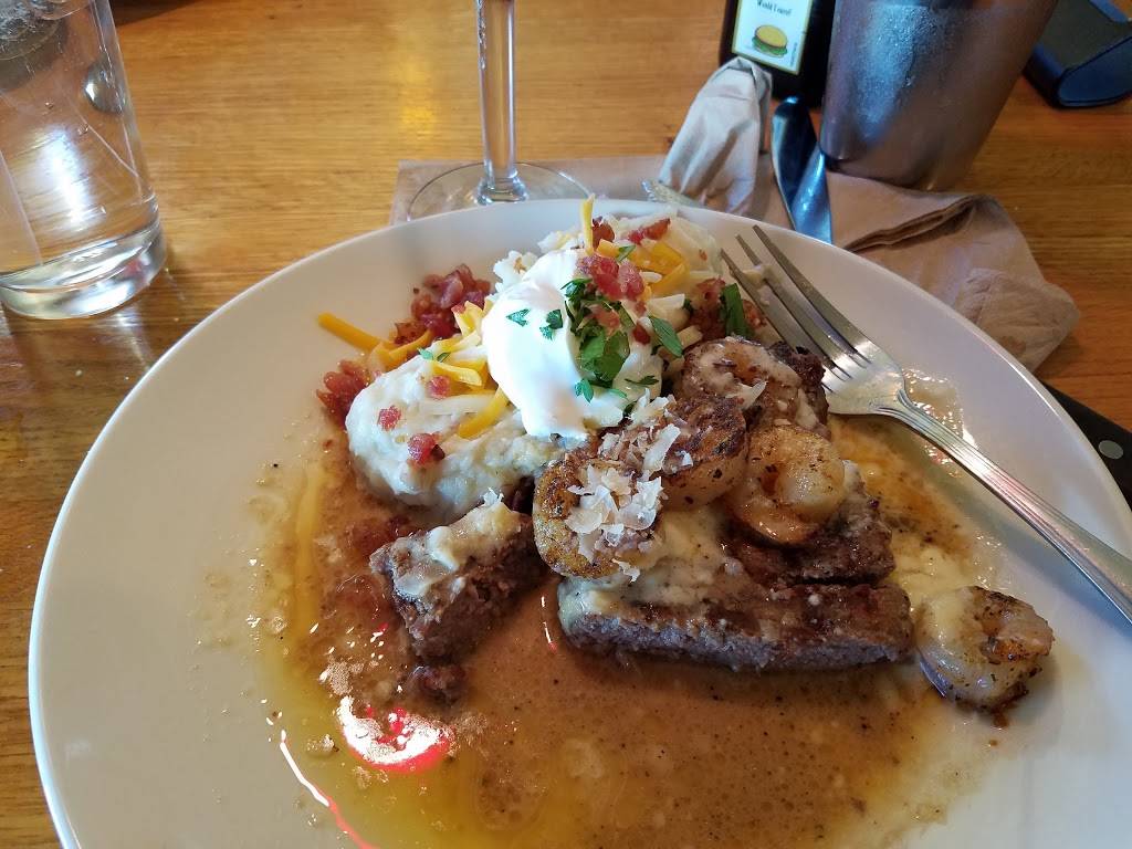 Applebees Grill + Bar | restaurant | 1040 N Kinzie Ave, Bradley, IL 60915, USA | 8159360571 OR +1 815-936-0571