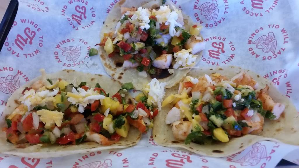 Tio Will Tacos and Wings Sports Bar | restaurant | 8270 S Houghton Rd, Tucson, AZ 85747, USA | 5205742029 OR +1 520-574-2029