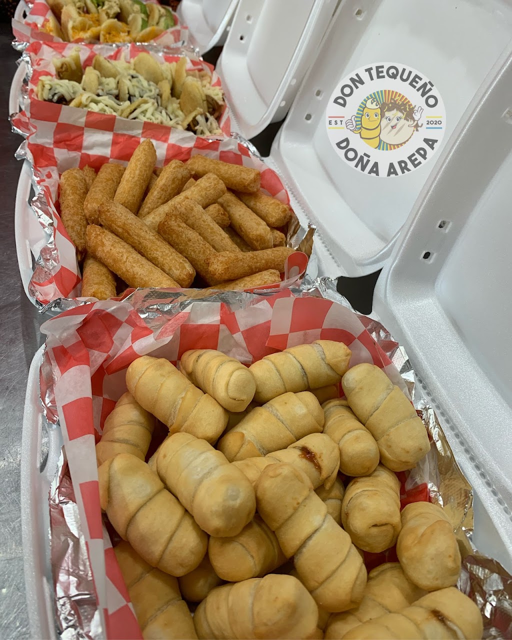 Don Tequeño y Doña Arepa | restaurant | 491 Blue Hill Avenue, Boston, MA 02121, USA | 6175168816 OR +1 617-516-8816