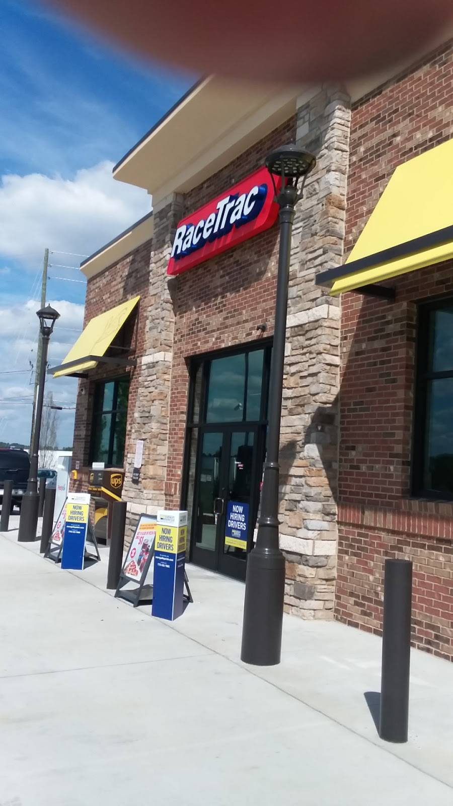 RaceTrac | bakery | 1211 Thornton Rd, Lithia Springs, GA 30122, USA | 7709447945 OR +1 770-944-7945