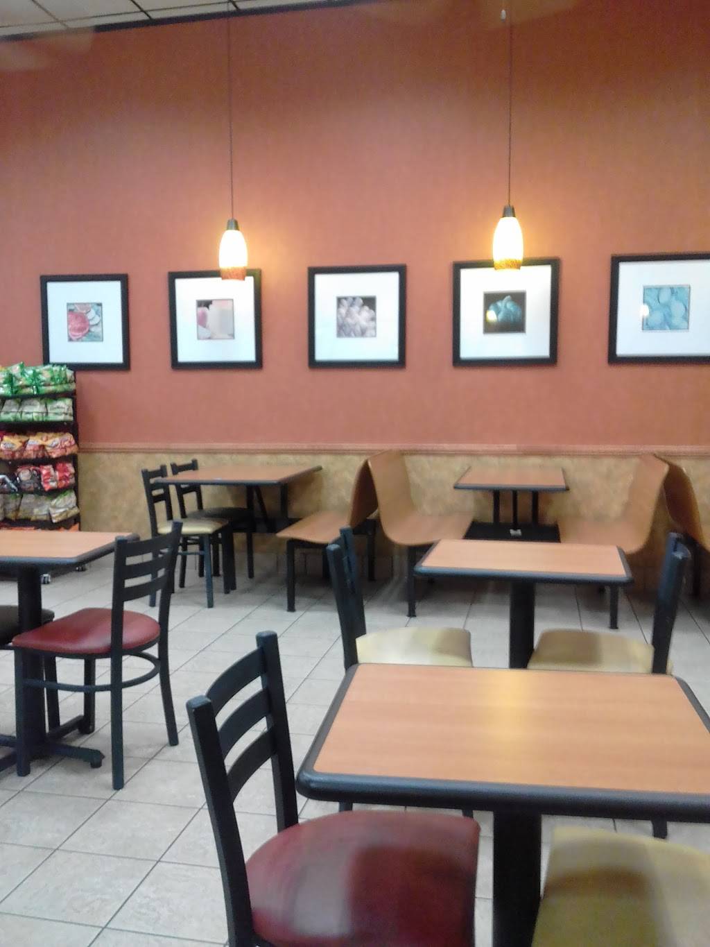 Subway | restaurant | 538 Waugh Dr, Houston, TX 77019, USA | 7135231868 OR +1 713-523-1868