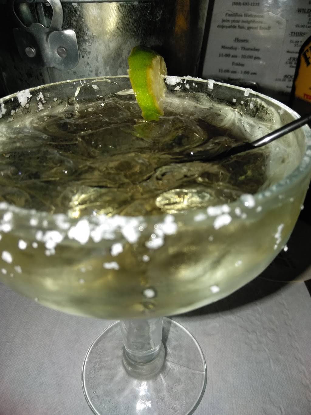 Valeries Bar & Grill | restaurant | 2271 S State St, Dover, DE 19901, USA | 3026971233 OR +1 302-697-1233