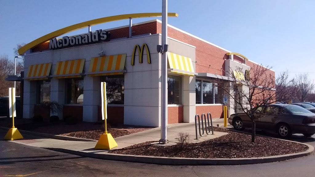 McDonalds | cafe | 1443 S Madison Rd, Beloit, WI 53511, USA | 6083628718 OR +1 608-362-8718
