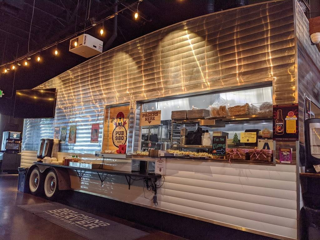 Belching Beaver Pub 980 | restaurant | 980 Park Center Dr, Vista, CA 92081, USA | 7605995832 OR +1 760-599-5832