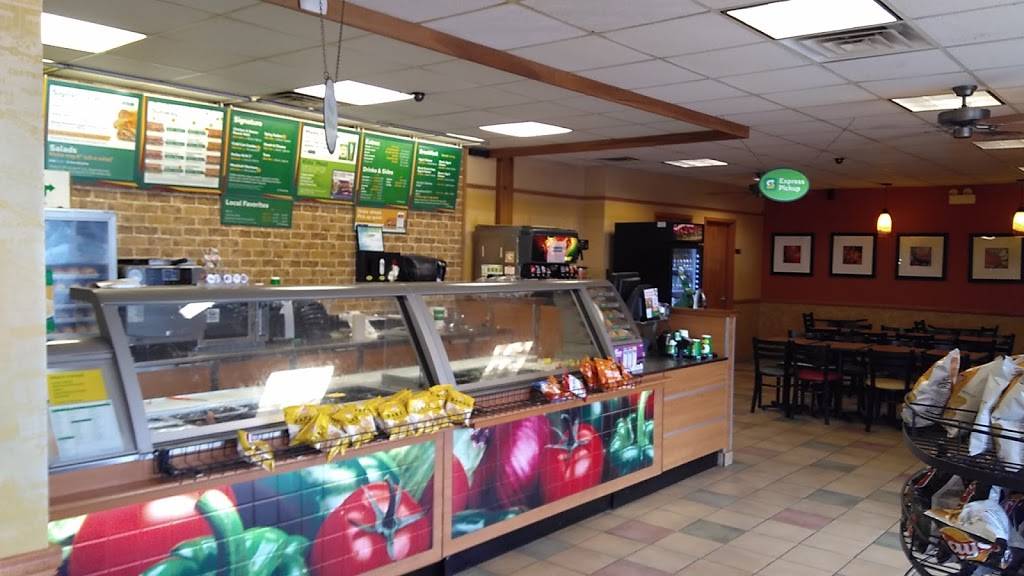 Subway Restaurants | restaurant | 120 West 38th Street, Indianapolis, IN 46208, USA | 3179311246 OR +1 317-931-1246