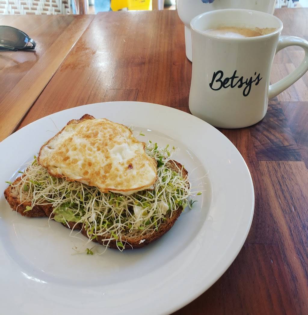 Betsys at Evelyns Park | restaurant | 4400 Bellaire Blvd, Bellaire, TX 77401, USA | 7136606692 OR +1 713-660-6692