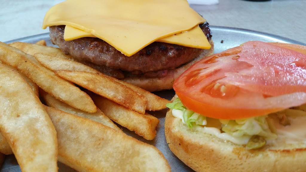 Choo Choo Grill | restaurant | 1209 Plainfield Ave NE, Grand Rapids, MI 49505, USA | 6167748652 OR +1 616-774-8652