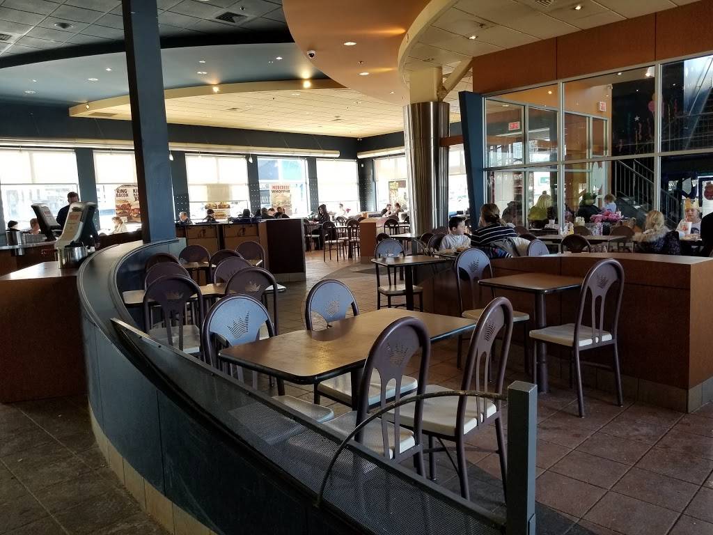 Burger King | restaurant | 1180 Boul Duplessis Sainte-foy, Québec, QC G2G 2B5, Canada | 4188772960 OR +1 418-877-2960