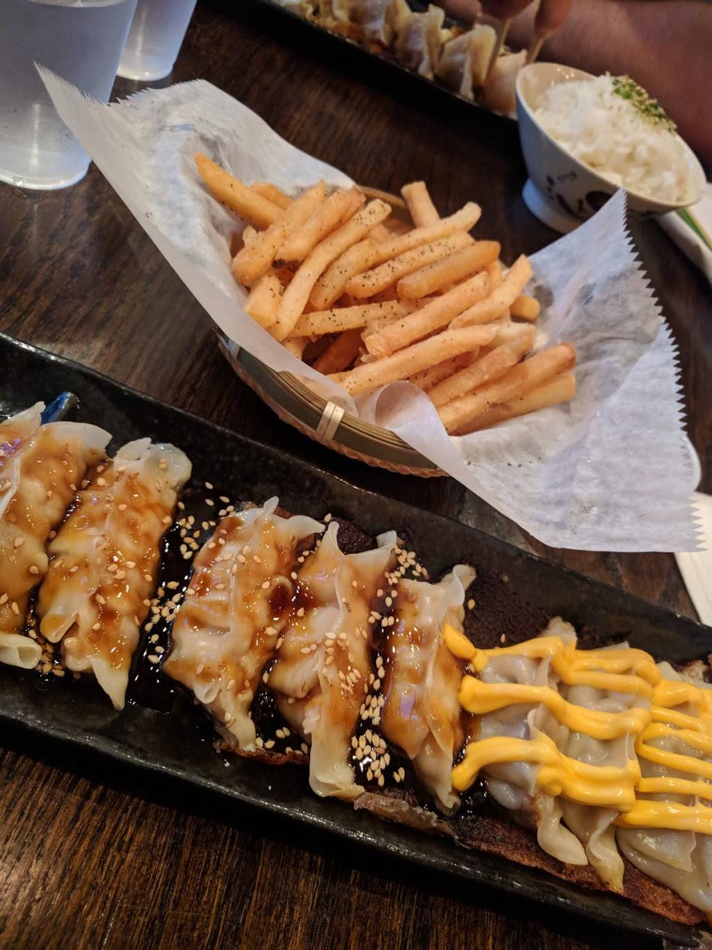 OZI | restaurant | 19 Bogart St unit 1, Brooklyn, NY 11206, USA | 7189136316 OR +1 718-913-6316