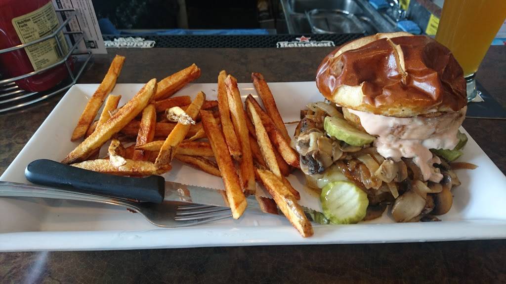 Route 12 Bar And Grill | restaurant | 37540 N US, US-12, Fox Lake, IL 60020, USA | 8476295075 OR +1 847-629-5075