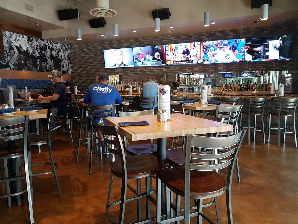Blue 32 Sports Grill | restaurant | 4845 S Arizona Ave, Chandler, AZ 85248, USA | 4802846496 OR +1 480-284-6496