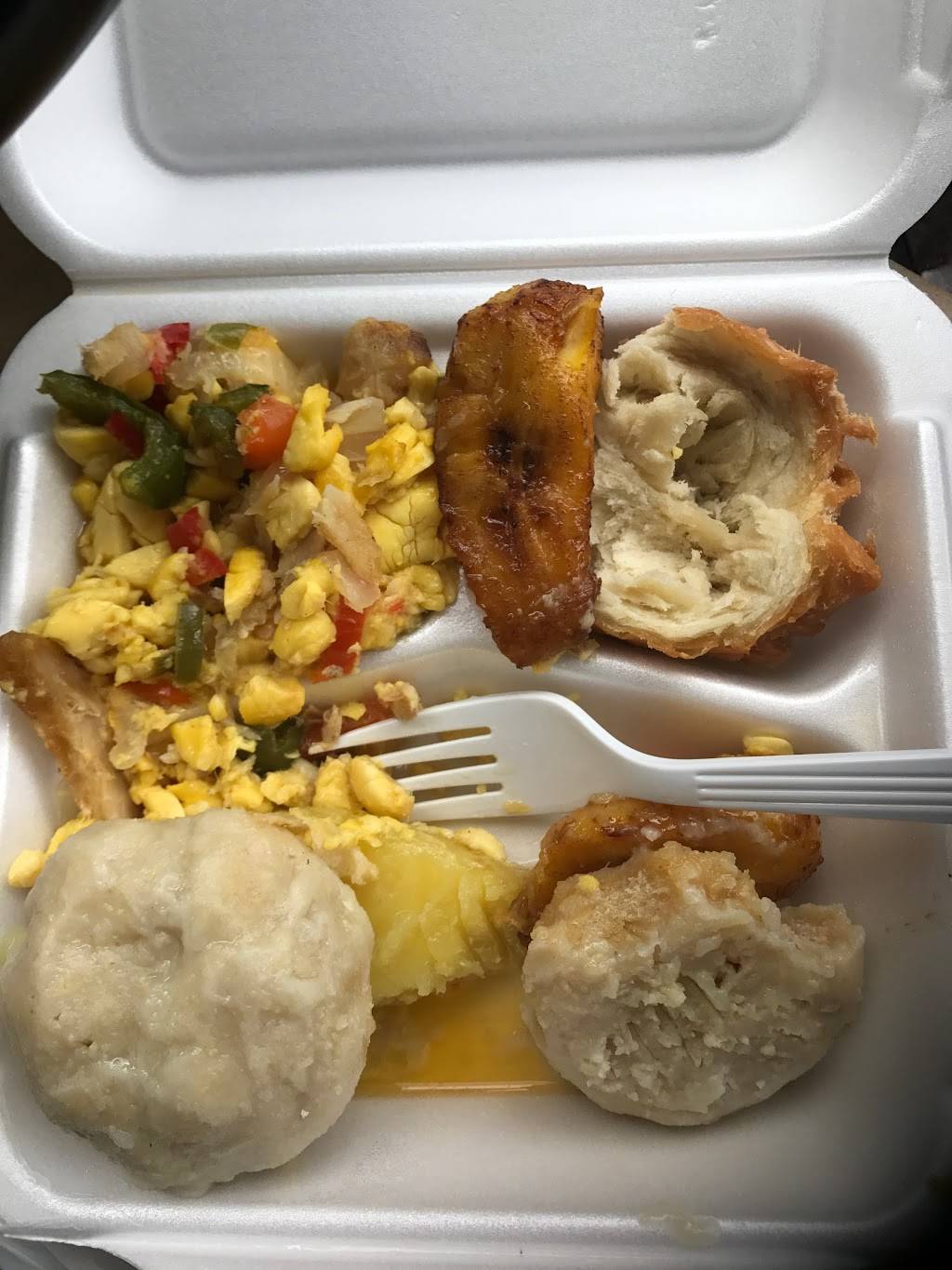 Golden Krust | restaurant | 467 Lyons Ave, Newark, NJ 07112, USA | 9739266705 OR +1 973-926-6705