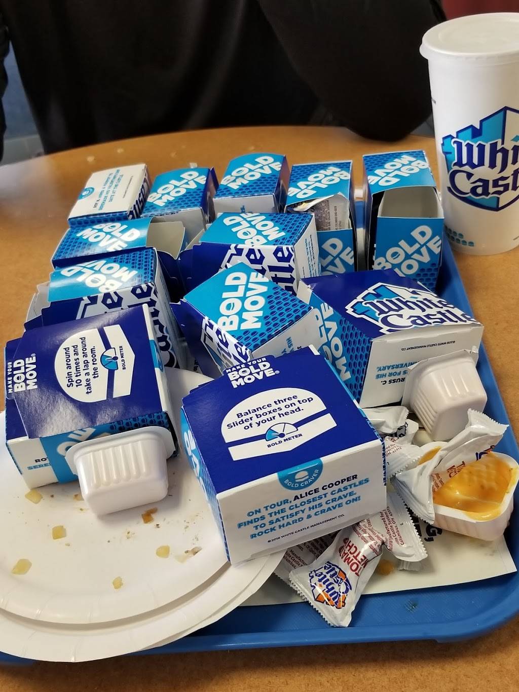 White Castle | restaurant | 15005 Thatcher Ln, Carmel, IN 46032, USA | 3175819224 OR +1 317-581-9224