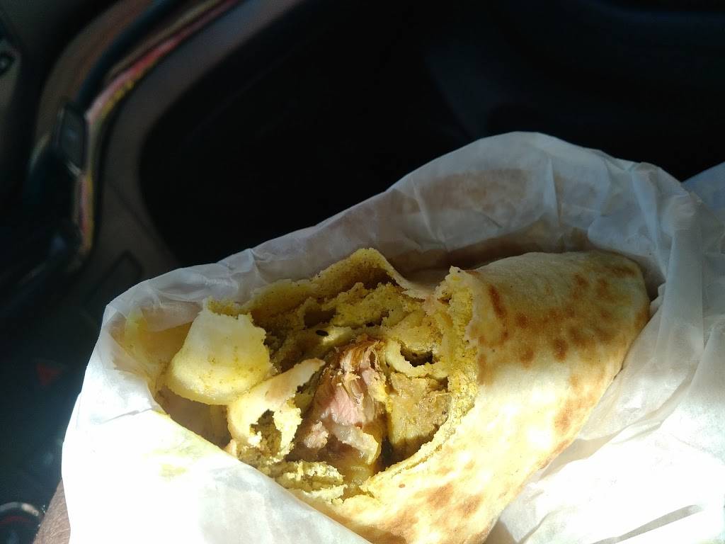 Famous Recipe | restaurant | 158 King St W, Hamilton, ON L8P 1A5, Canada | 2893899740 OR +1 289-389-9740