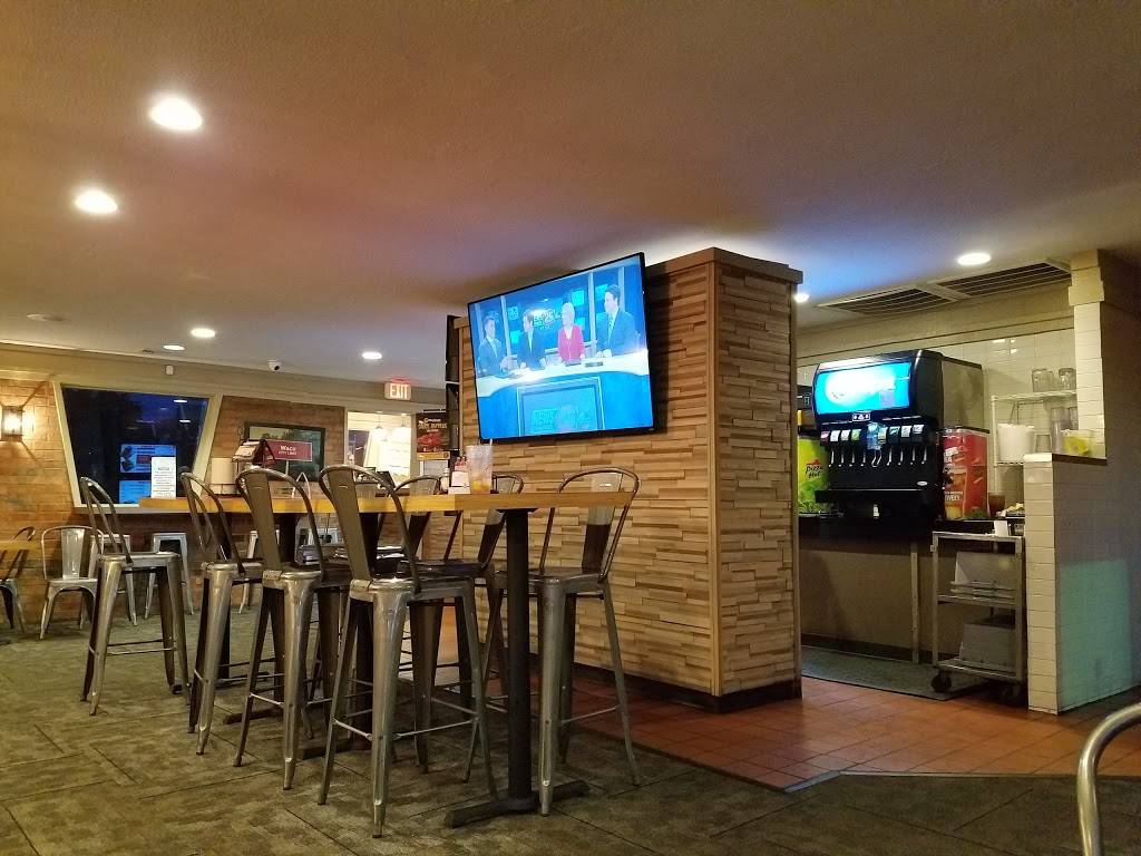 Pizza Hut | restaurant | 1111 S 8th St, Waco, TX 76706, USA | 2542961111 OR +1 254-296-1111