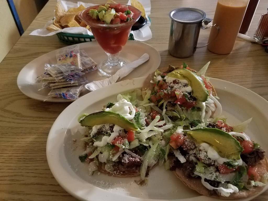 Taqueria Daysis Y Mariscos | restaurant | 101 5th St, Winfield, TX 75493, USA | 9035242404 OR +1 903-524-2404