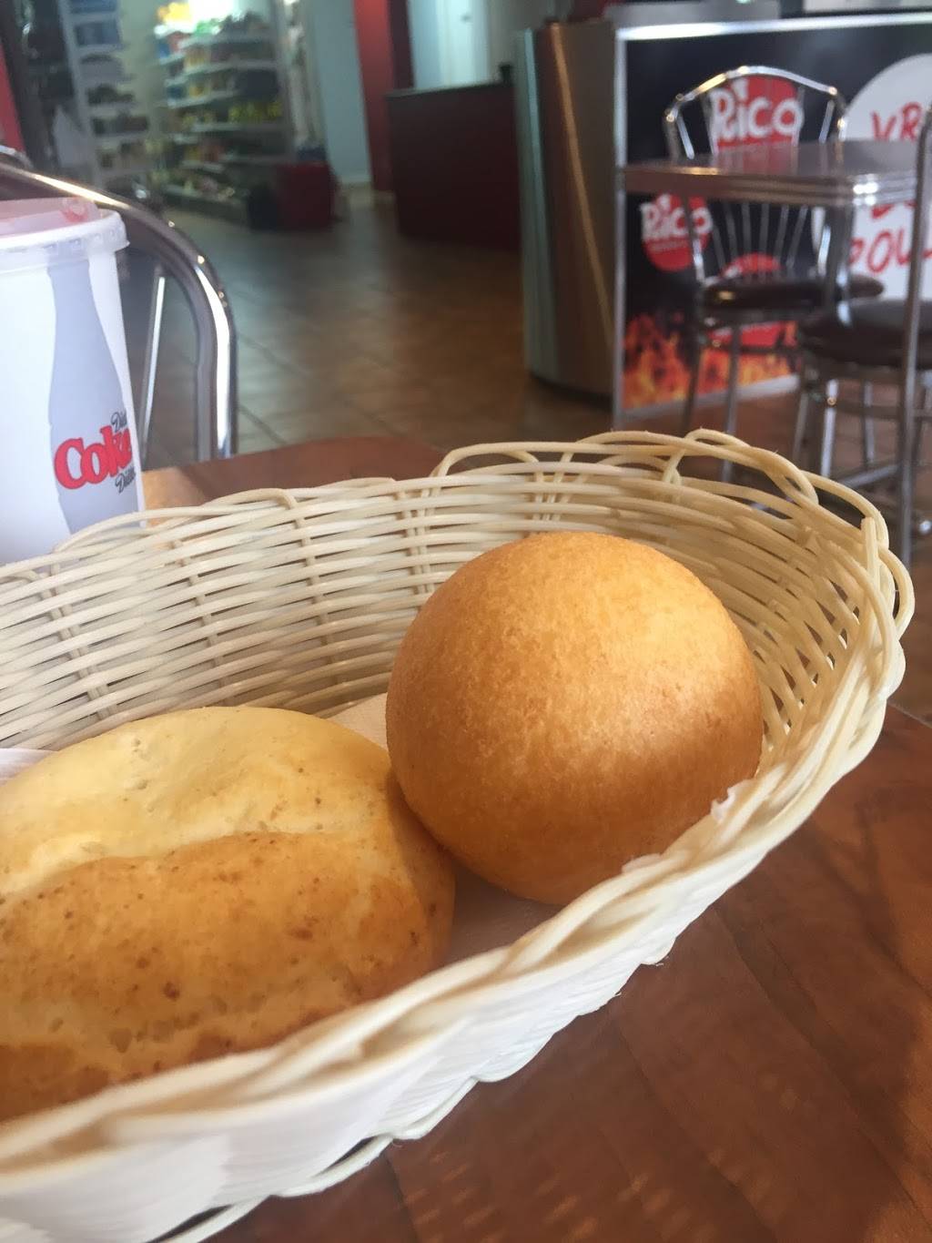 RESTO RICO | restaurant | 3070 Boulevard des Forges, Trois-Rivières, QC G8Z 1V5, Canada | 8193706000 OR +1 819-370-6000