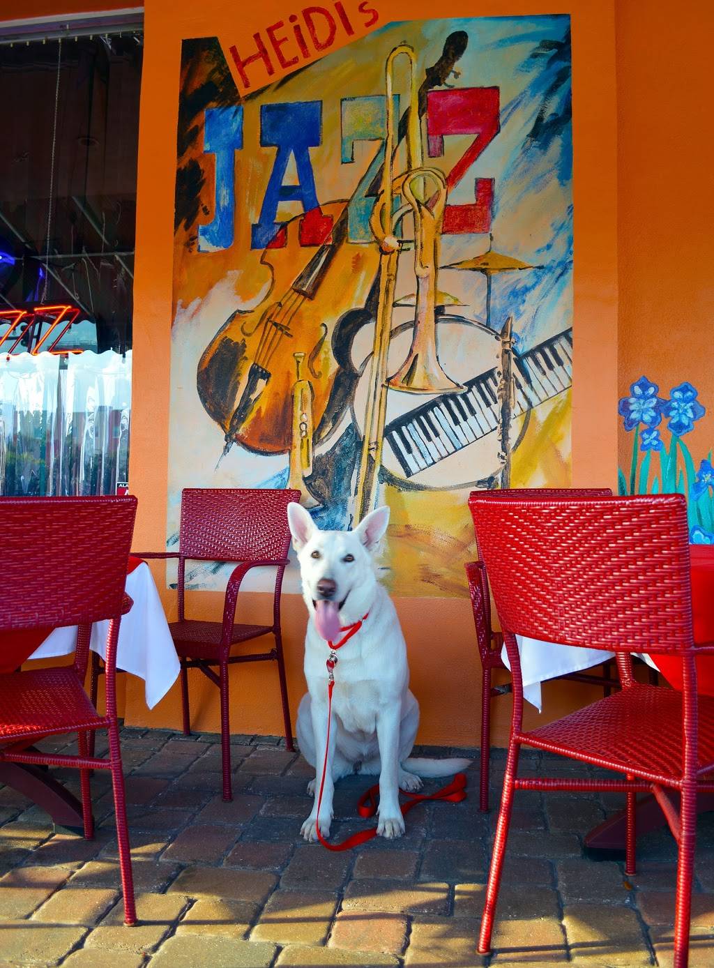 Heidis Jazz Club | night club | 7 N Orlando Ave, Cocoa Beach, FL 32931, USA | 3217834559 OR +1 321-783-4559