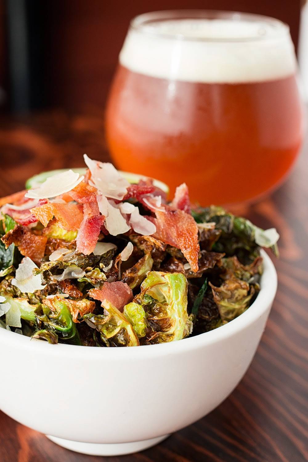 Social Kitchen & Brewery | restaurant | 1326 9th Ave, San Francisco, CA 94122, USA | 4156810330 OR +1 415-681-0330