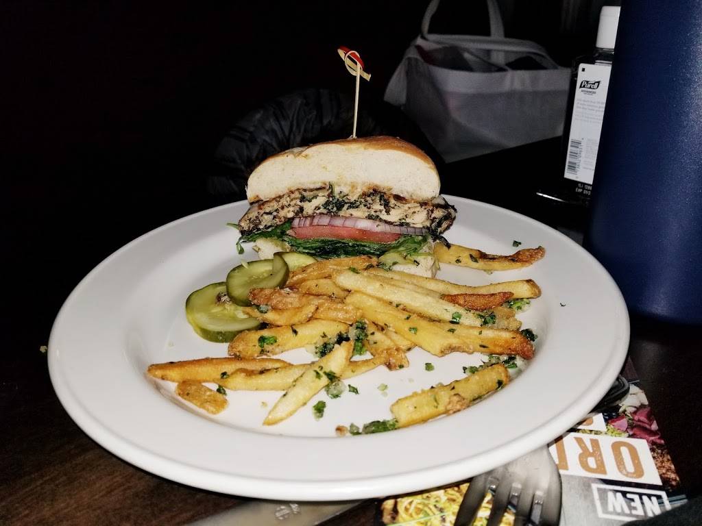 Yard House | restaurant | 4374 Palisades Center Dr, West Nyack, NY 10994, USA | 8453481528 OR +1 845-348-1528