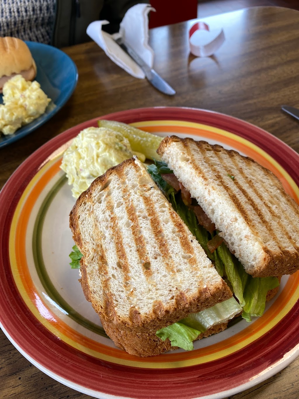 Sips Espresso Bar | cafe | 2309 N Buckeye Ave, Abilene, KS 67410, USA | 7852637221 OR +1 785-263-7221