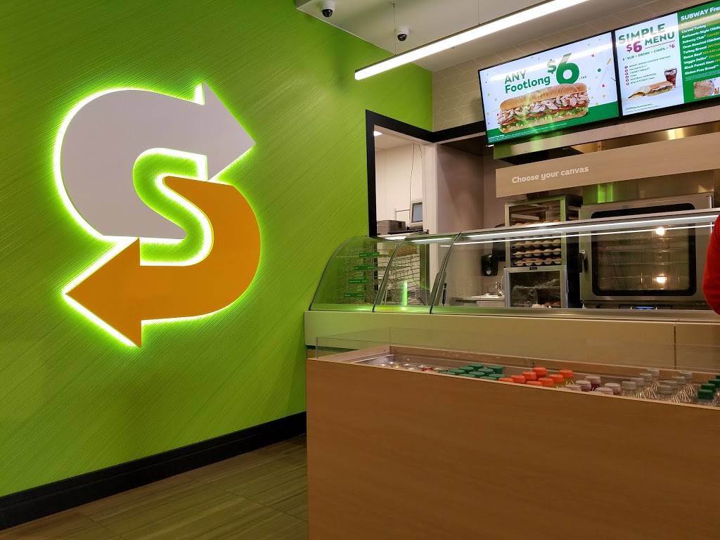 Subway Restaurants | restaurant | 446 N Cedar Bluff Rd, Knoxville, TN 37923, USA | 8656908185 OR +1 865-690-8185
