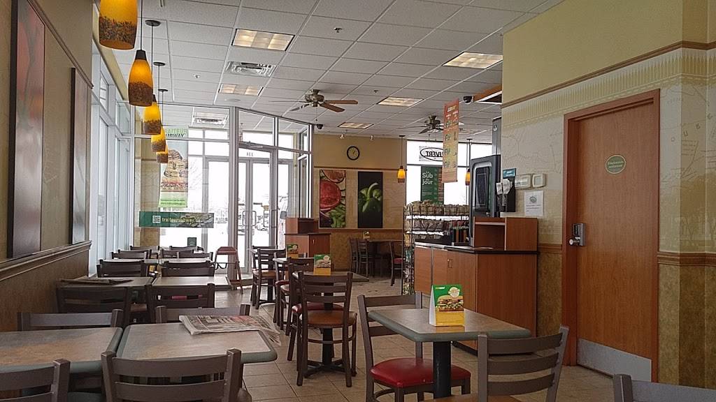 Restaurant SUBWAY | restaurant | 334 Montée des Pionniers, Terrebonne, QC J6V 1S6, Canada | 4505857317 OR +1 450-585-7317
