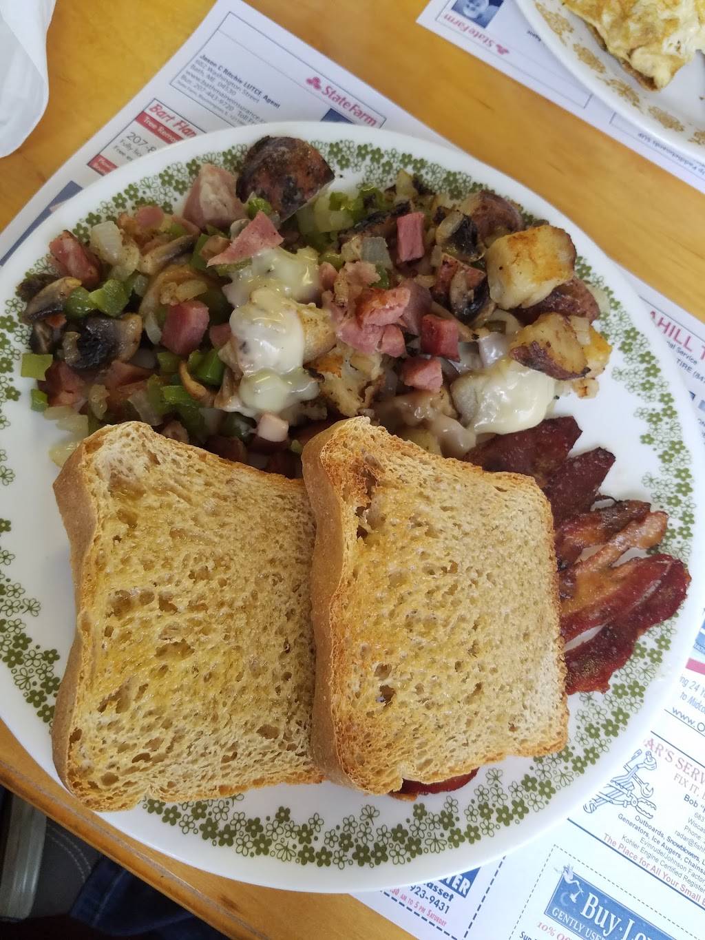 Ships Chow Hall | restaurant | 277 Bath Rd, Wiscasset, ME 04578, USA | 2078825530 OR +1 207-882-5530