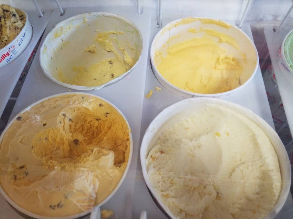 Ginos Italian Pizzeria | restaurant | 628 Cooper Rd, Oxnard, CA 93030, USA | 8054874313 OR +1 805-487-4313