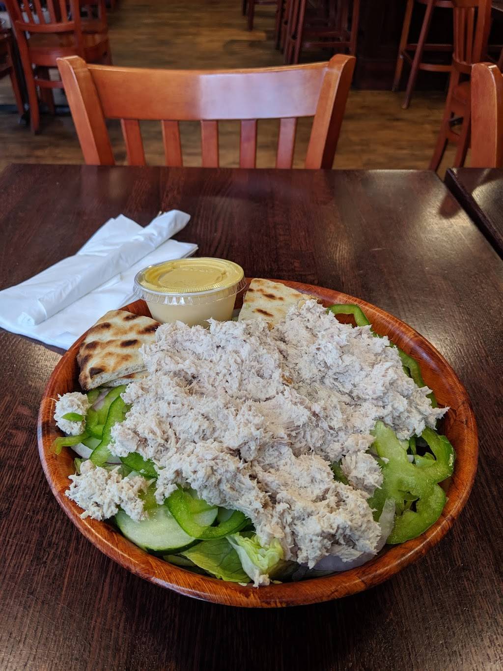 Classic Pizza & Grill | restaurant | 8518, 349 Metacom Ave, Bristol, RI 02809, USA | 4012531871 OR +1 401-253-1871