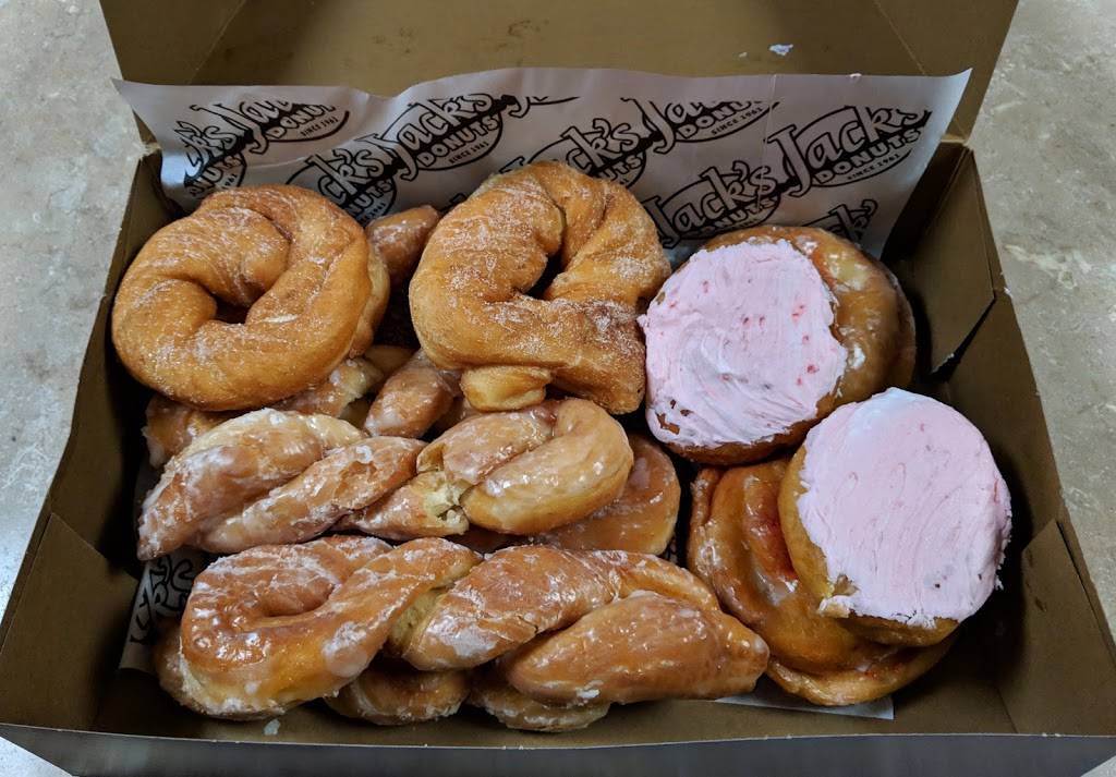 Jacks Donut Shoppe | restaurant | 2410 S 14th St, New Castle, IN 47362, USA | 7655292956 OR +1 765-529-2956