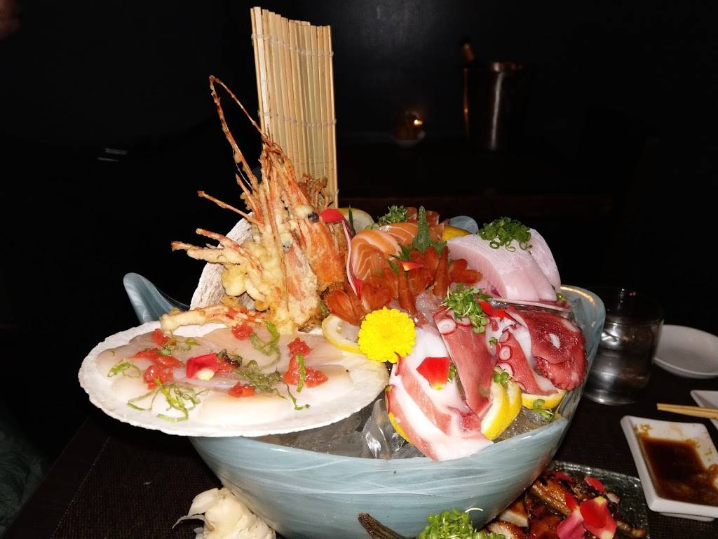Kazumi Sushi Lounge | restaurant | 6394 Rue Sherbrooke E, Montréal, QC H1N 3P6, Canada | 4383809898 OR +1 438-380-9898