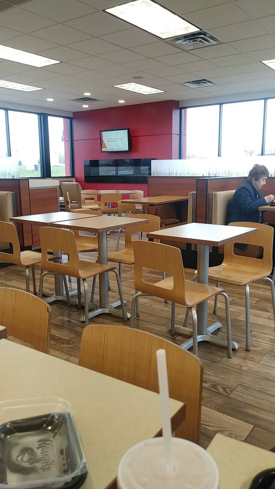 Wendys | restaurant | 12999 Round Lake Blvd NW, Coon Rapids, MN 55448, USA | 7632333570 OR +1 763-233-3570