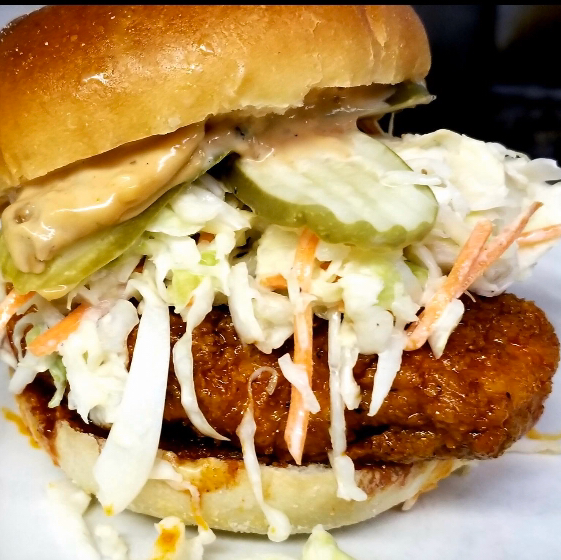 Mallards Restaurant | restaurant | 220 Lake St N, Forest Lake, MN 55025, USA | 6512725152 OR +1 651-272-5152