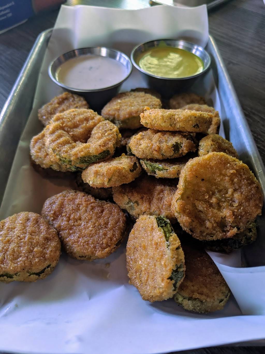 Bartlett Tap | restaurant | 113 W Railroad Ave, Bartlett, IL 60103, USA | 6308556622 OR +1 630-855-6622