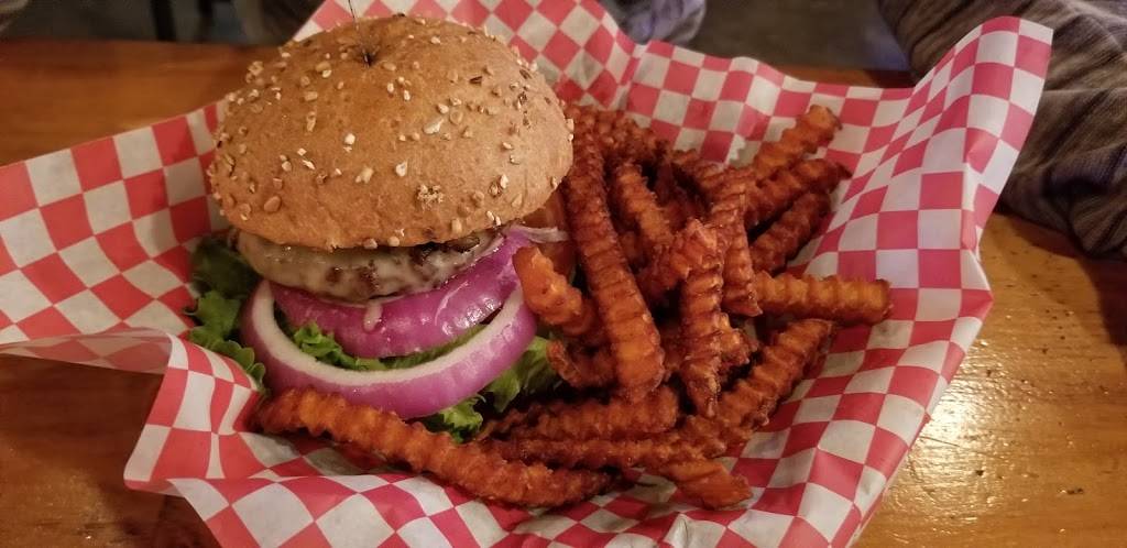 B2 Burgers and Brews | restaurant | 393 West Warner Road #121, Chandler, AZ 85225, USA | 4809174937 OR +1 480-917-4937