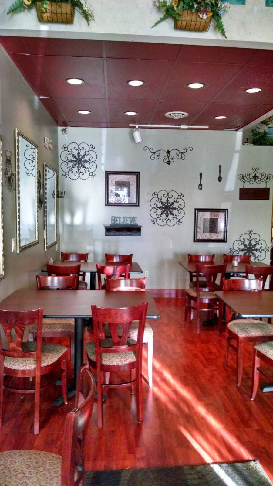 Shellabellas On Main | meal takeaway | 1307, 108 S Main St, Columbiana, OH 44408, USA | 3304821700 OR +1 330-482-1700