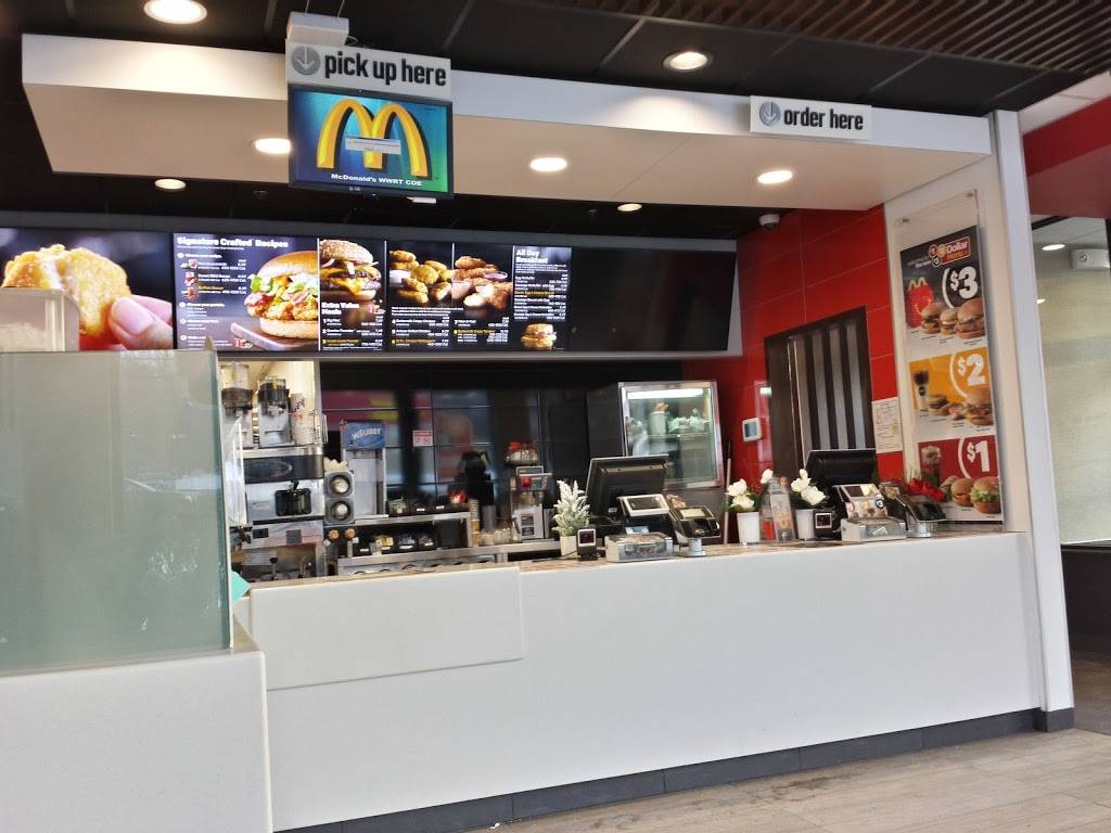 McDonalds | cafe | 780 Hoosick Rd, Troy, NY 12180, USA | 5182790601 OR +1 518-279-0601