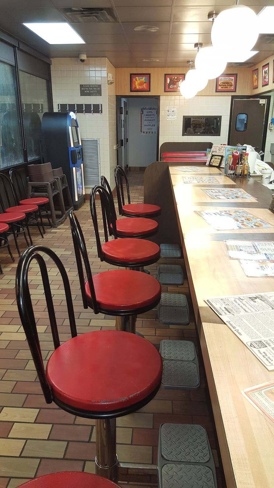 Waffle House | meal takeaway | 1310 Oconee St, Athens, GA 30605, USA | 7063532175 OR +1 706-353-2175