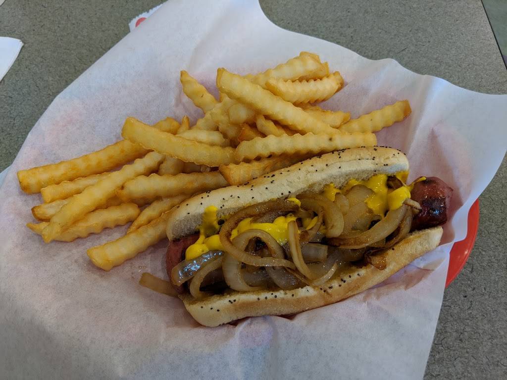 U Dawg U | restaurant | 300 N Happ Rd, Northfield, IL 60093, USA | 8474416200 OR +1 847-441-6200