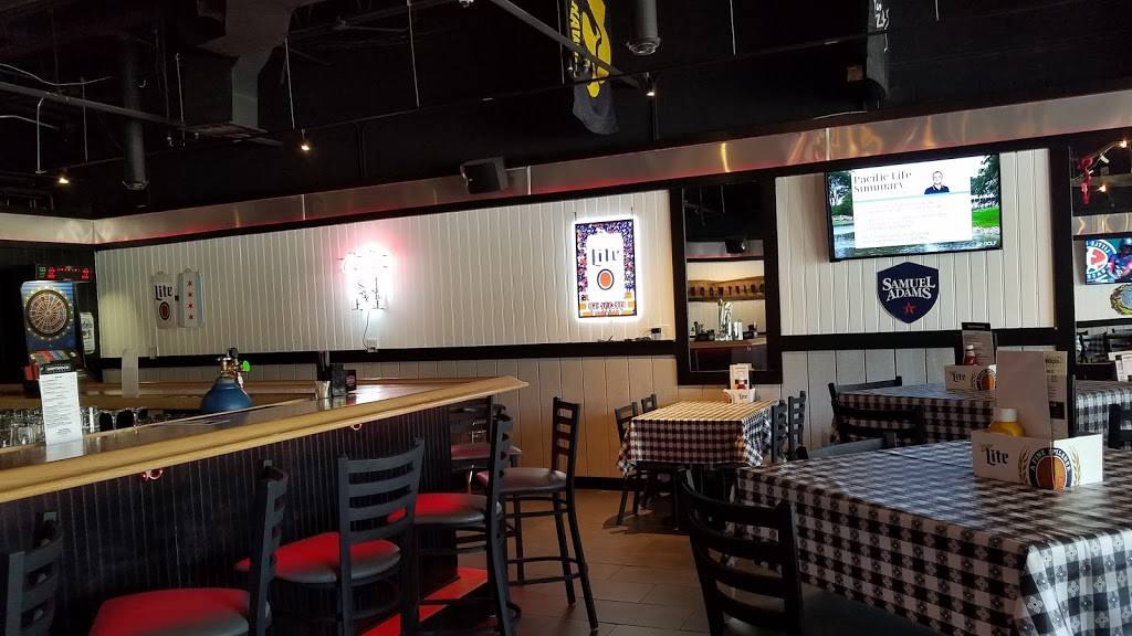 The Driftwood Lounge | restaurant | 6928 Wolf Rd, Indian Head Park, IL 60525, USA | 7085054704 OR +1 708-505-4704