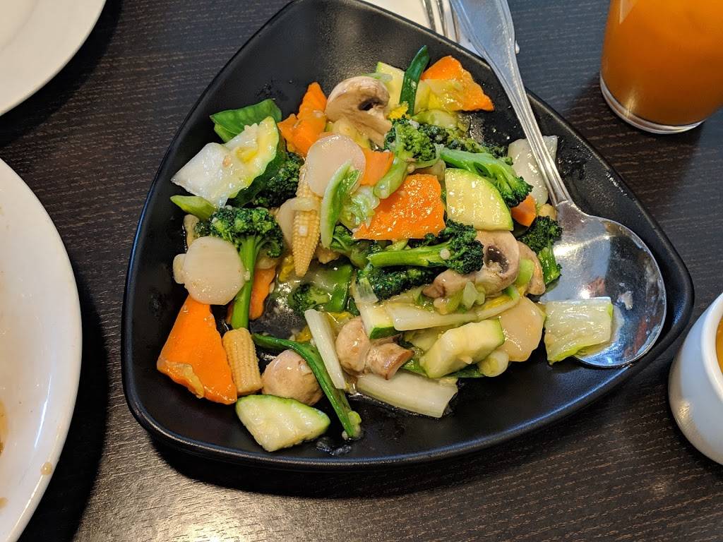 Red Chilli Restaurant | restaurant | 2094 W Redlands Blvd, Redlands, CA 92373, USA | 9097983929 OR +1 909-798-3929