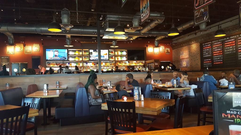 BJs Brewhouse | restaurant | 39 Green Acres Rd S, Valley Stream, NY 11581, USA | 5162568800 OR +1 516-256-8800