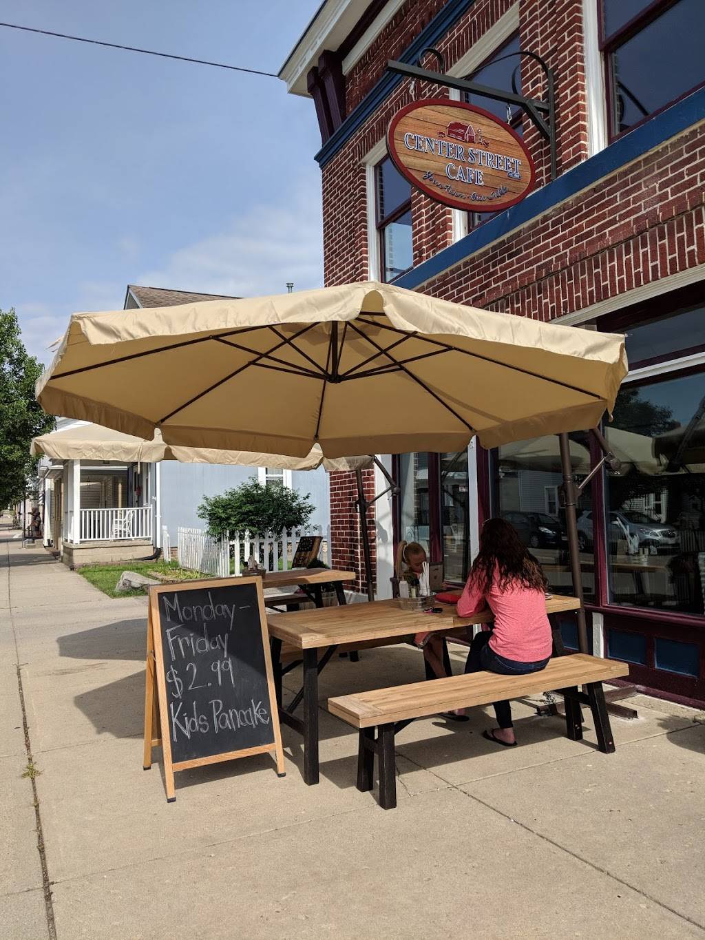Center Street Cafe | restaurant | 47 E Center St, Farmersville, OH 45325, USA | 9376960055 OR +1 937-696-0055