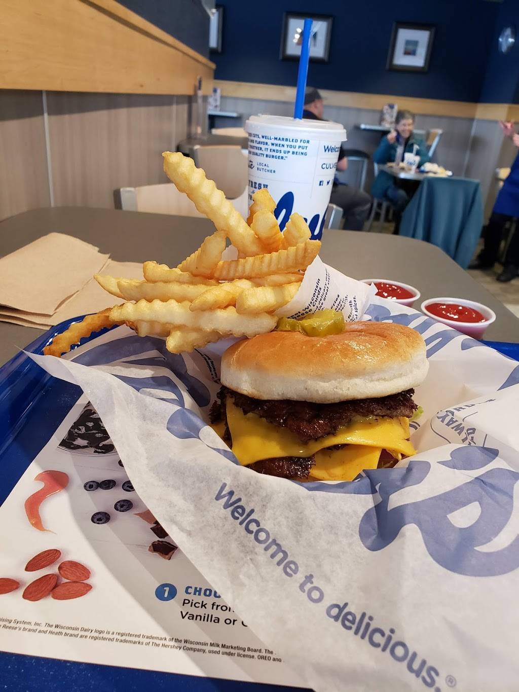 Culvers | restaurant | 1109 N Main St, River Falls, WI 54022, USA | 7156297724 OR +1 715-629-7724